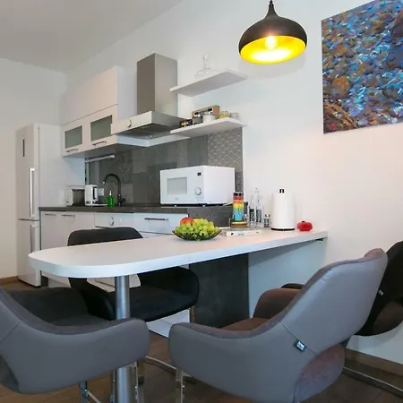 Apartman Del Molo *