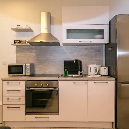 Del Molo Apartment