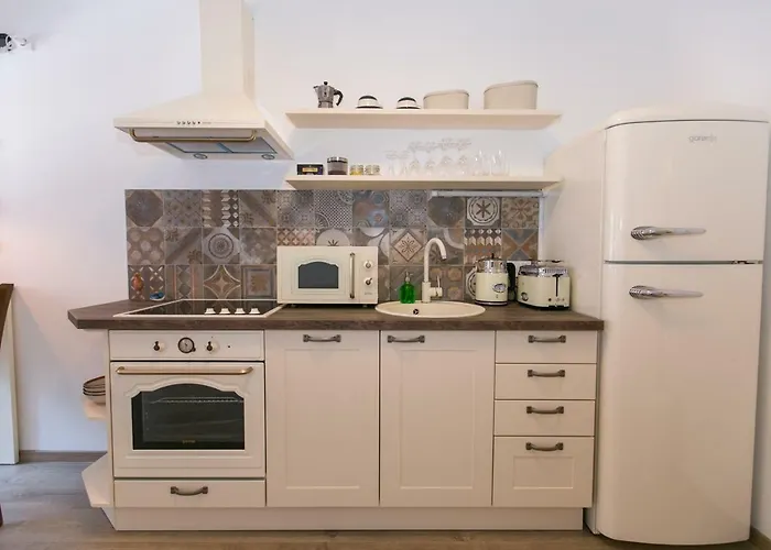 Del Molo Apartment *
